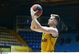 LIVE STREAMING: Λαύριο-Περιστέρι στις 16:00