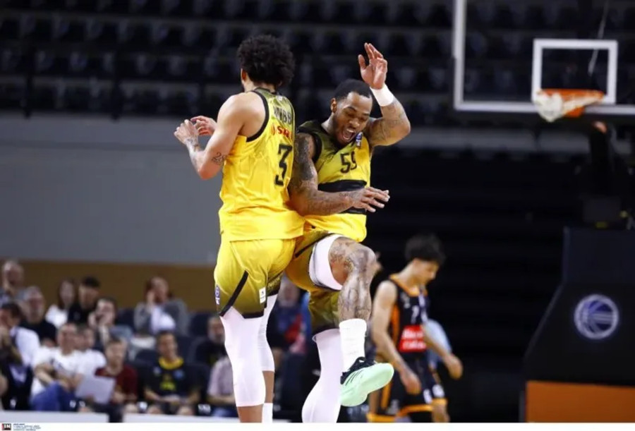 Πανάξια στην τρίτη θέση η ΑΕΚ, 91-67 τον Προμηθέα (gallery & vids)