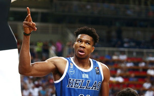 Οι καλύτερες στιγμές των Antetokounbros από το &quot;Ακρόπολις&quot; (vid)