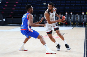 Εφές-Αρμάνι Μιλάνο 69-72: Έφυγε με δύο διπλά από την Κωνσταντινούπολη (video)