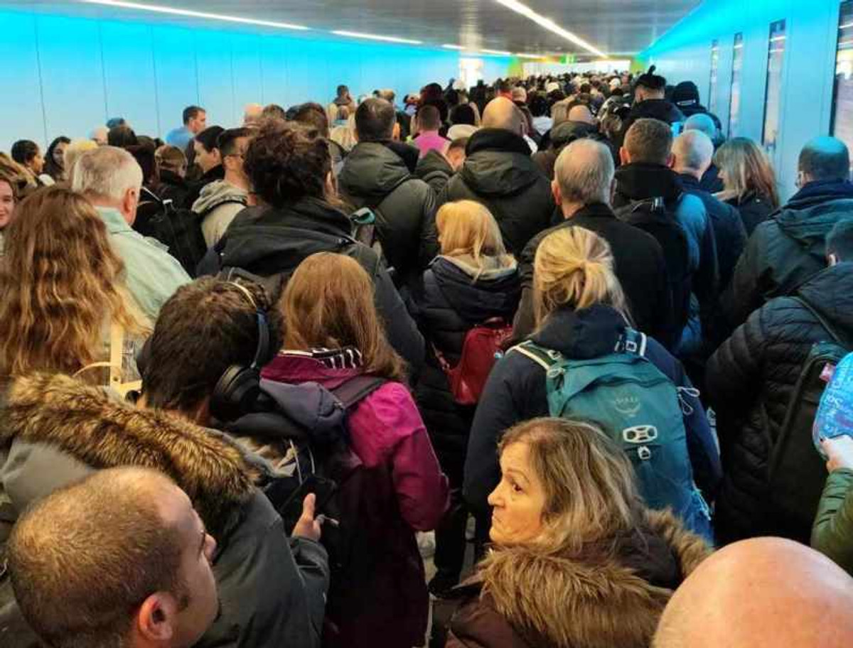 Εθνική: Ταλαιπωρία στο Λονδίνο λόγω μερικής εκκένωσης του Γκάτγουικ (pic)