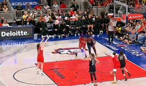 Ιστορικό triple double της Κέιτλιν Κλαρκ στο WNBA (video)