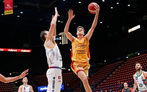 Final 8 Ιταλίας: Στην παράταση το Πέζαρο, 115-110 τη Σάσαρι