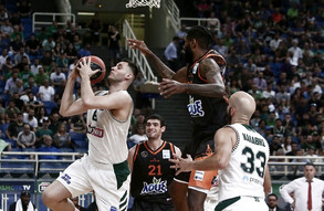 &quot;PICK N ROLL&quot; με τον σέντερ του Παναθηναϊκού ΟΠΑΠ, Γιώργο Παπαγιάννη στην COSMOTE TV
