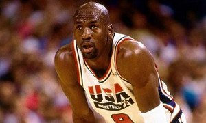 Απίστευτο: Μια φανέλα Τζόρνταν της &quot;Dream Team&quot; δημοπρατήθηκε για 3 εκατ. δολάρια!