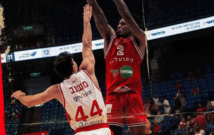 Οι έδρες των Μακάμπι, Χάποελ Τελ Αβίβ και Χάποελ Ιερουσαλήμ