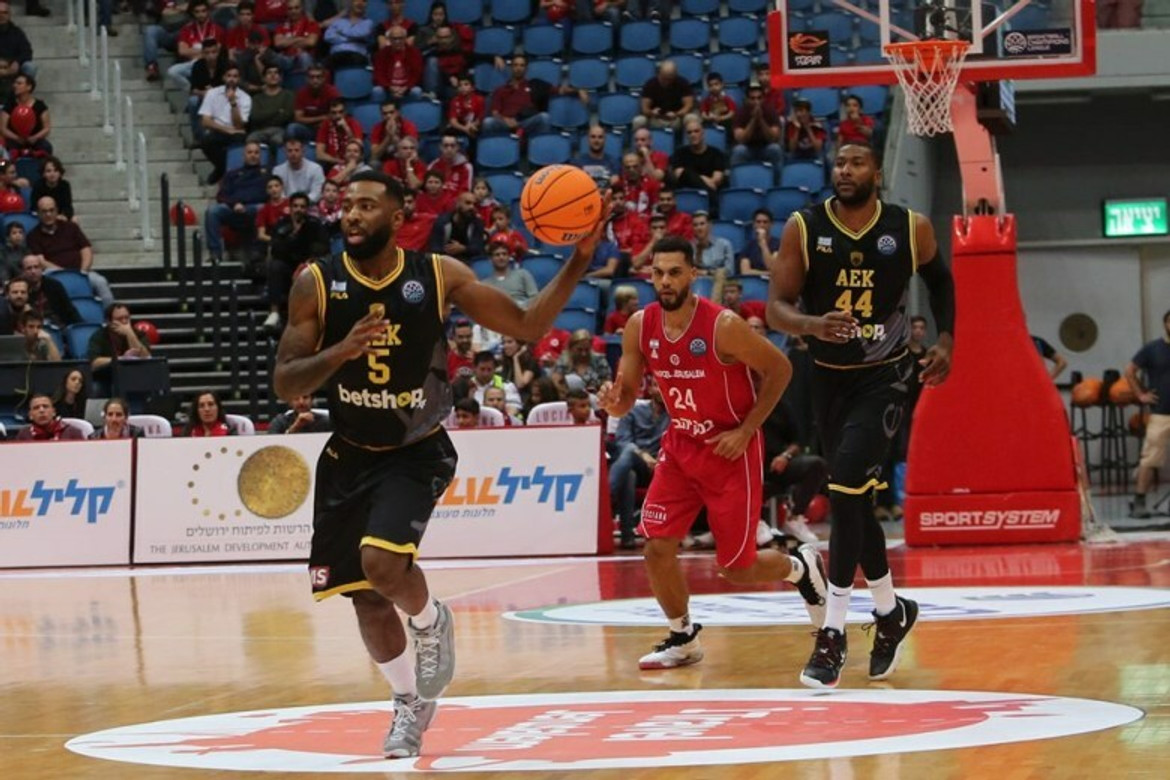 Κατέρρευσε στο τέλος η ΑΕΚ, 85-78 από 64-72 η Χάποελ! (vid&amp; pics)