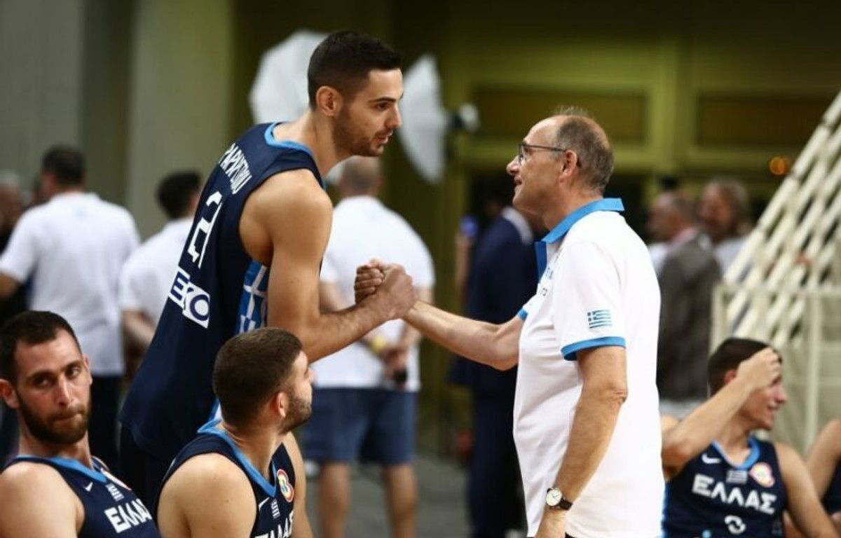 Λιόλιος: &quot;Πάντα περήφανοι για την Εθνική, δέος και ανατριχίλα για τον Γκάλη&quot;