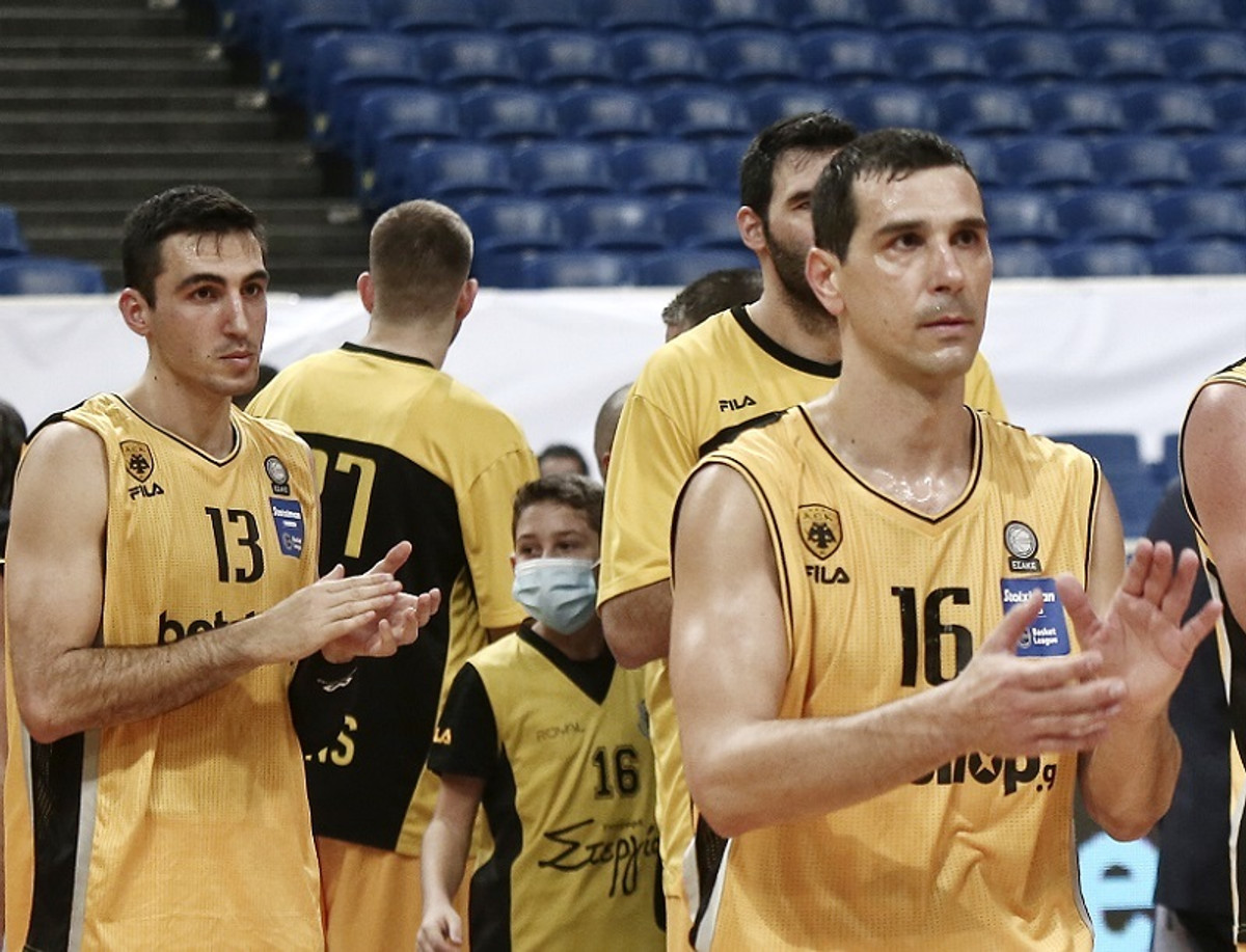 ΑΕΚ: Νοκ άουτ Ζήσης και Κατσίβελης από το ντέρμπι με Παναθηναϊκό