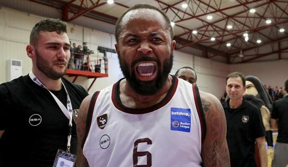 Η τρομερή φάση του Τζέρι Σμιθ στο ΟΑΚΑ ! (video)