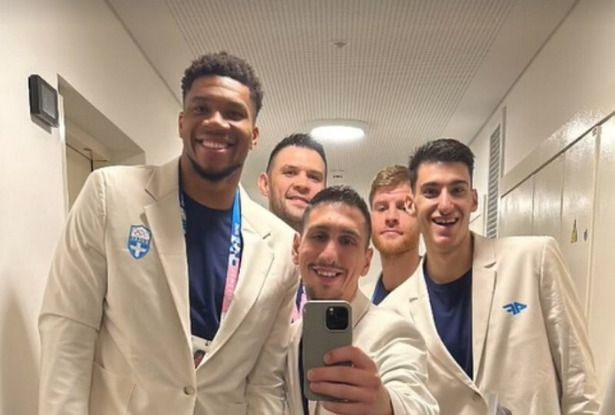 Εθνική: Selfie πριν από την Τελετή Έναρξης των Ολυμπιακών Αγώνων