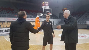 Το θερμό καλωσόρισμα του Νίκου Ζήση στην ΑΕΚ (pics)