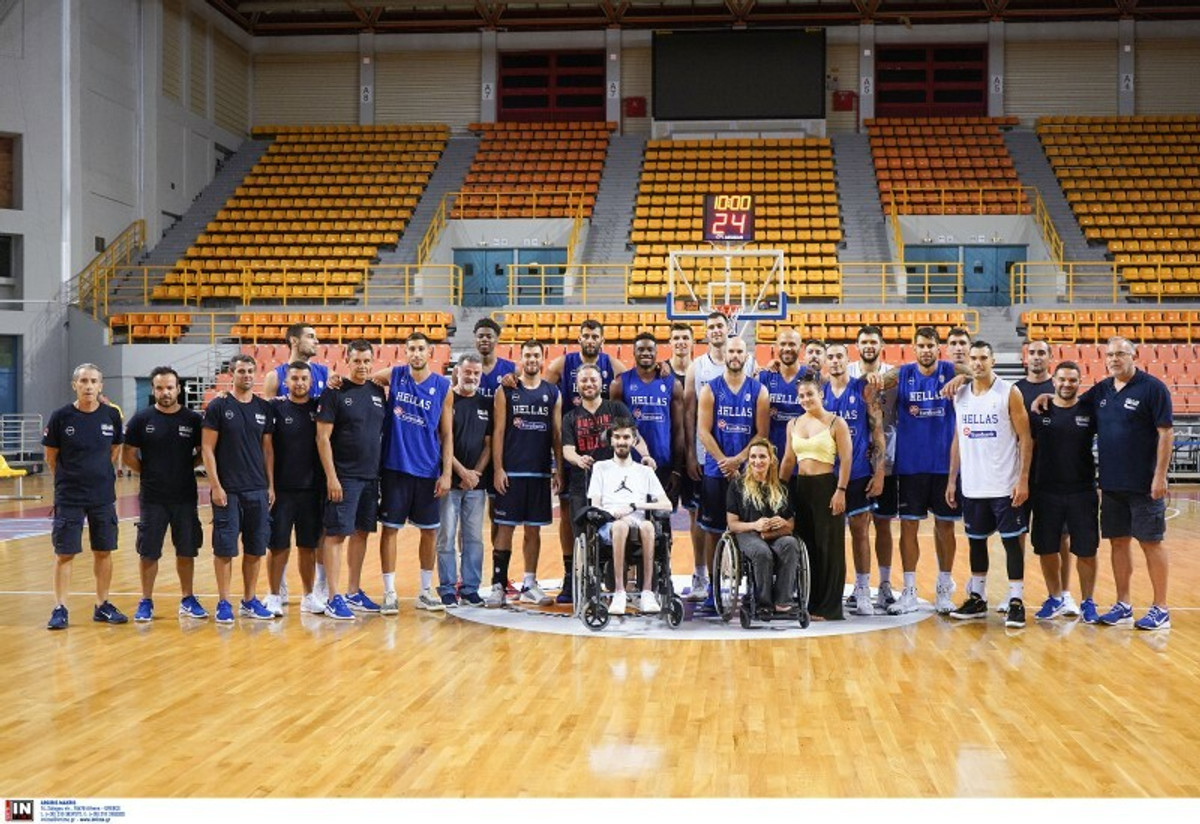 &#039;&#039;Click&#039;&#039; στην προπόνηση της Εθνικής στην Κρήτη (gallery)