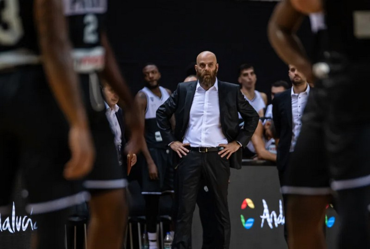 Καντσελιέρι: &quot;Να αγαπάτε τους παίκτες γι&#039; αυτό που δίνουν&quot;