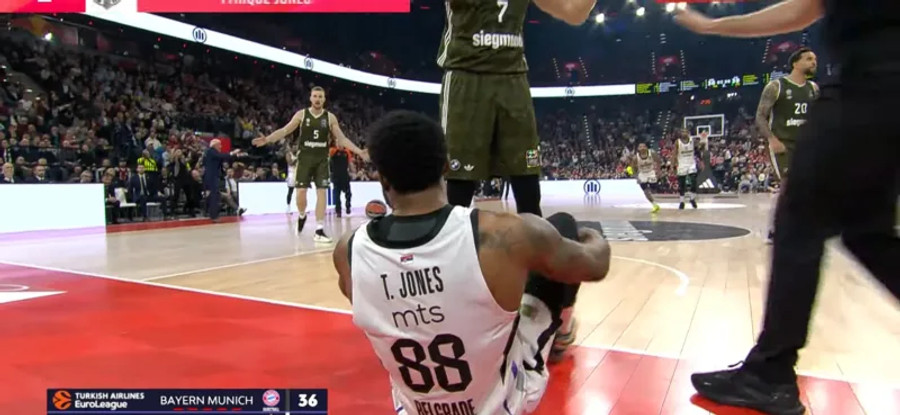Euroleague Top-10: Η alley-oop συνεργασία των Κάρλικ και Ταϊρίκ Τζόουνς στην κορυφή