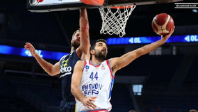 Η Εφές 85-72 τη Φενέρμπαχτσε με super Μοερμάν
