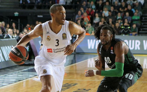 Τρόμαξε η Ρεάλ Μαδρίτης αλλά κέρδισε με 86-82 τη Νταρουσάφακα (video)
