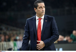 Σφαιρόπουλος: &quot;Δεν έχουμε σέντερ, πρέπει να παίξουμε έξυπνα κόντρα στον Ολυμπιακό&quot;