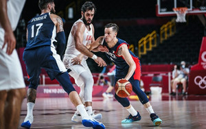 Αήττητη στους &quot;8&quot; η Γαλλία, 79-62 το Ιράν (vids)