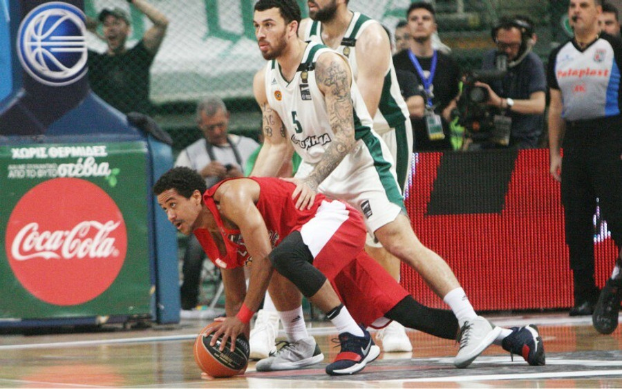 Προσφυγή ο Ρόμπερτς, διευθέτηση από τον Ολυμπιακό