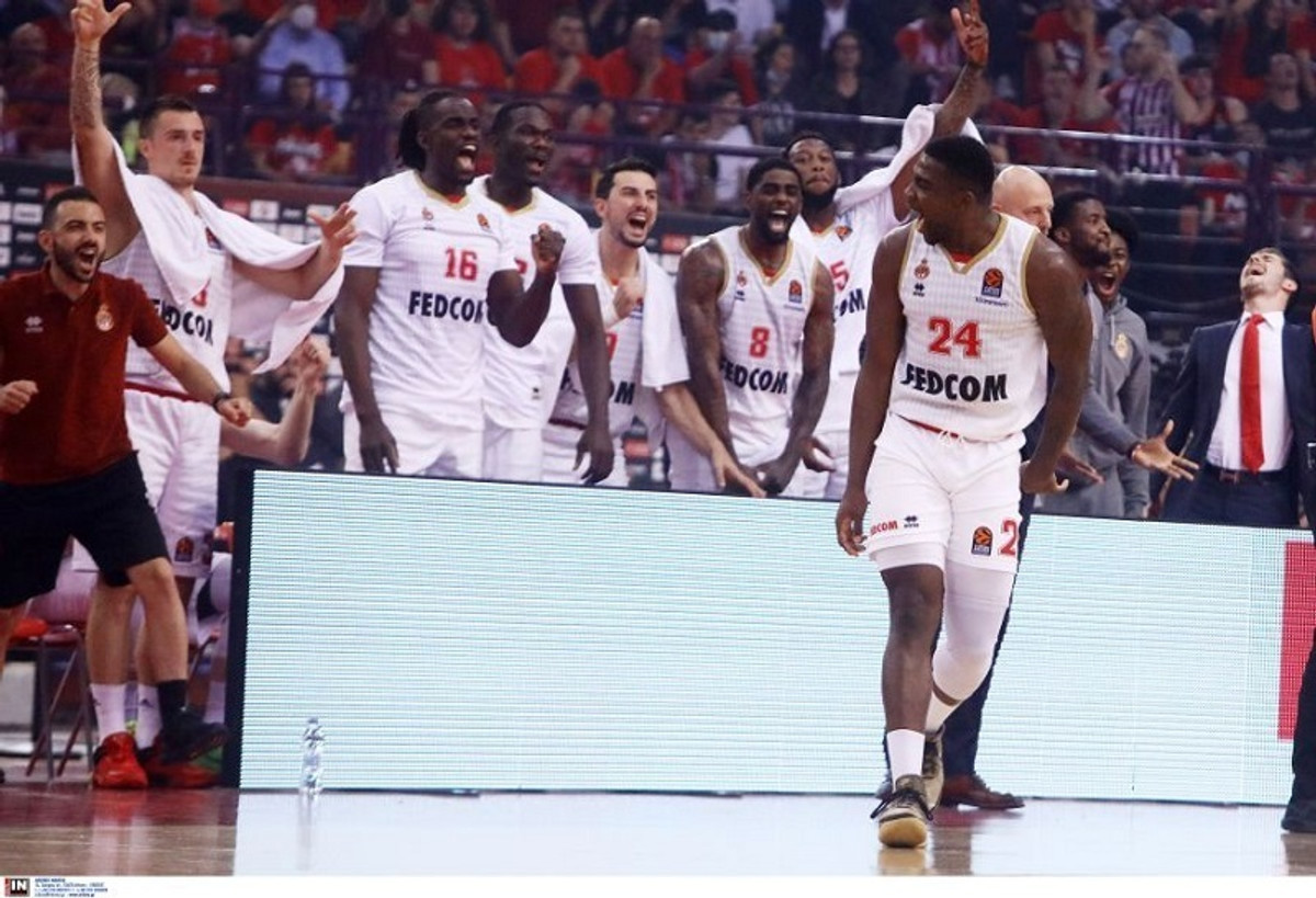 Μονακό: Ανανέωσε τον Γιακούμπα Ουατάρα (pic)