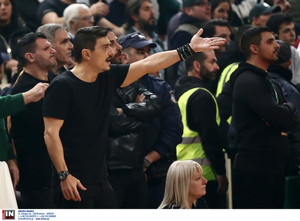 Γιαννακόπουλος σε παίκτες: &quot;Απαιτώ να ματώσετε τη φανέλα&quot;