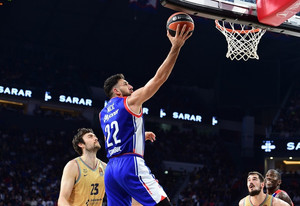 Σαν Πρωταθλήτρια Ευρώπης η Εφές 96-86 την Μπαρτσελόνα
