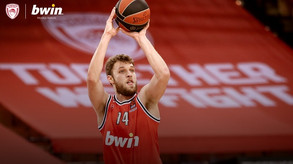 Ολυμπιακός: Ο Σάσα Βεζένκοφ bwin MVP Μαρτίου (video)