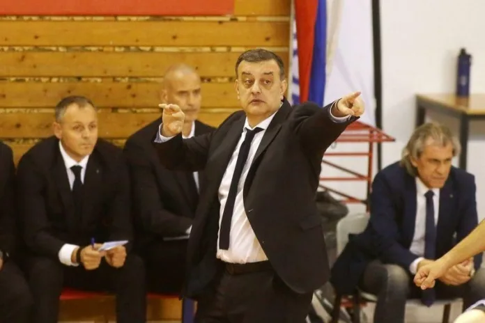 Γιαπλές