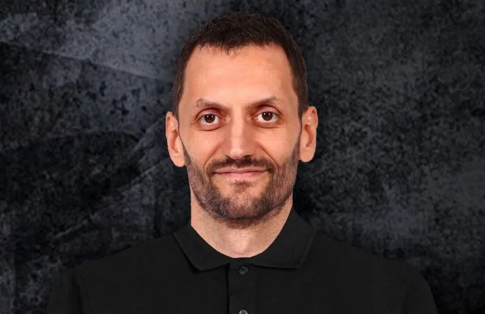 Κουμπούρας